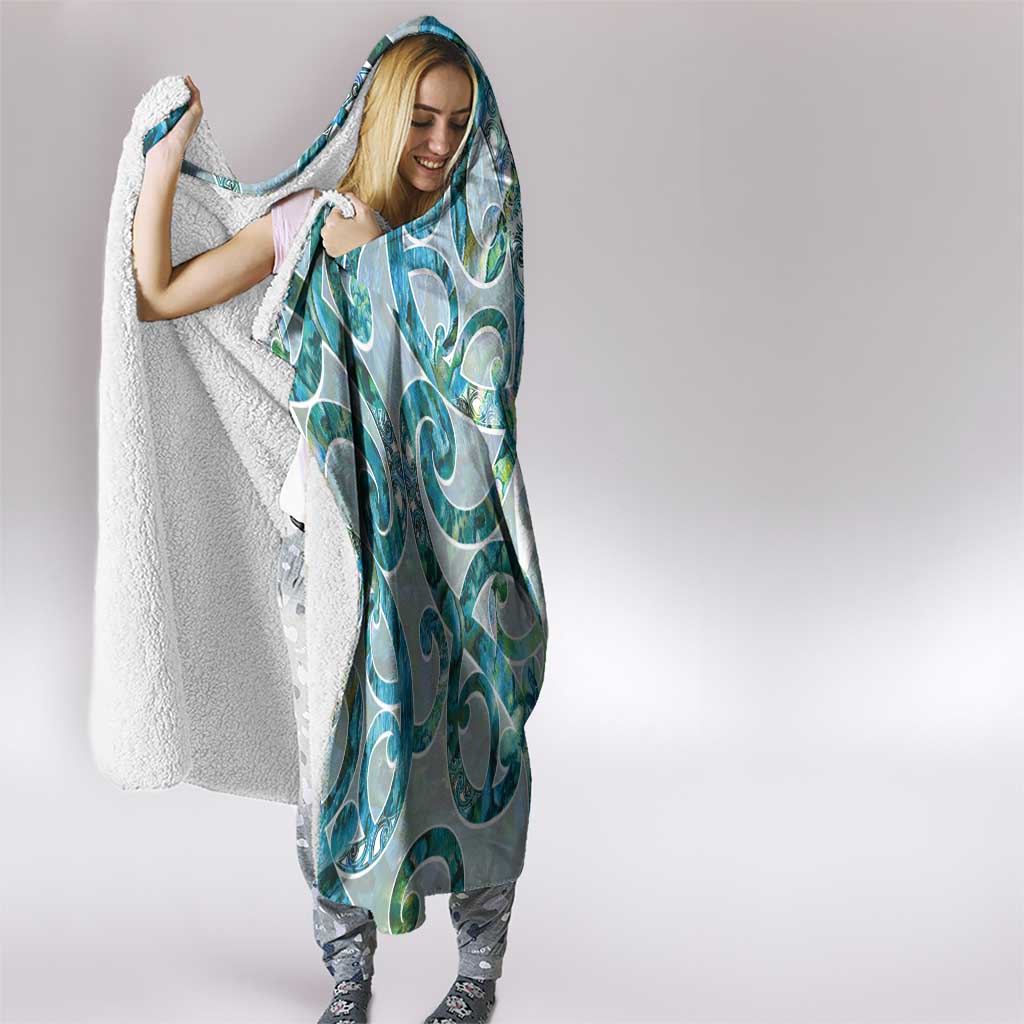 Paua Shell Maori Hooded Blanket Koru Kowhaiwhai - Polynesian Pride
