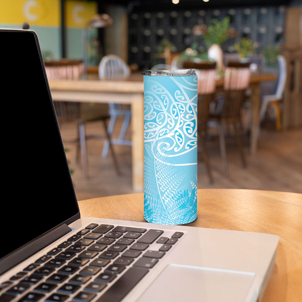 Aotearoa Maori Koru Curves Skinny Tumbler Silver Ferns - Turquoise