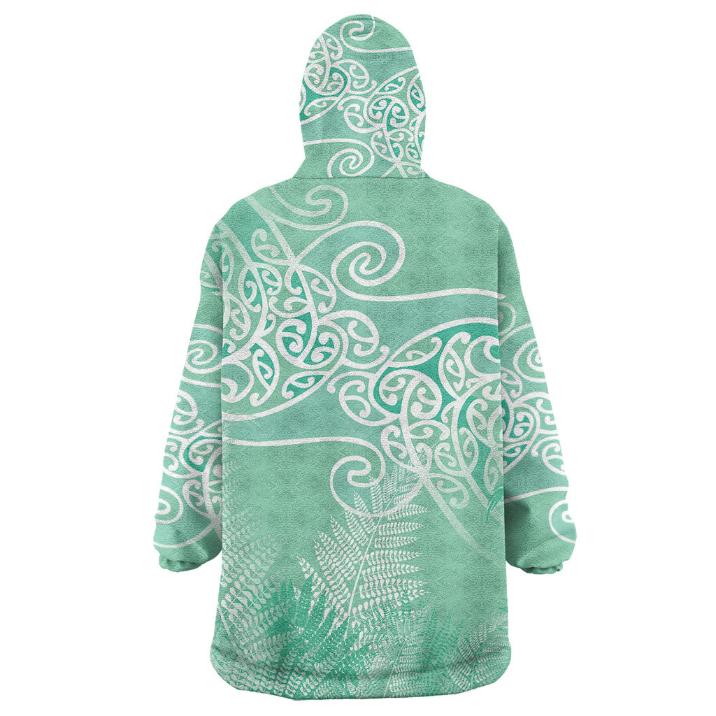 Aotearoa Maori Koru Curves Wearable Blanket Hoodie Silver Ferns - Mint