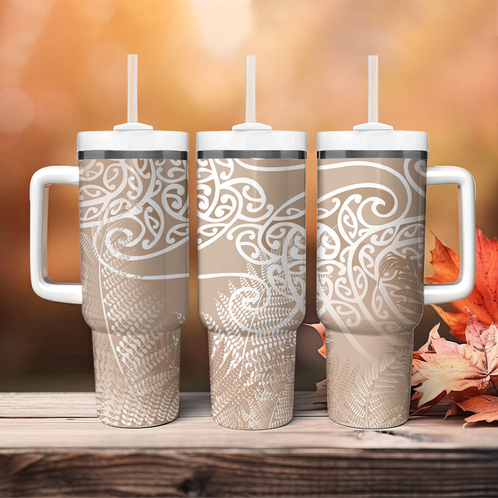 Aotearoa Maori Koru Curves Tumbler With Handle Silver Ferns - Mocha