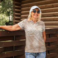 Aotearoa Maori Koru Curves Women Polo Shirt Silver Ferns - Mocha