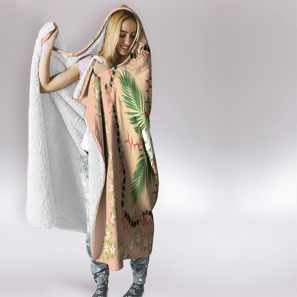 Hawaii Quilt Inspired Collection Aloha Flowers Hooded Blanket Maile - Kukui Nut Lei