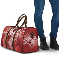 Aotearoa Maori Koru Curves Travel Bag Silver Ferns - Crimson Red