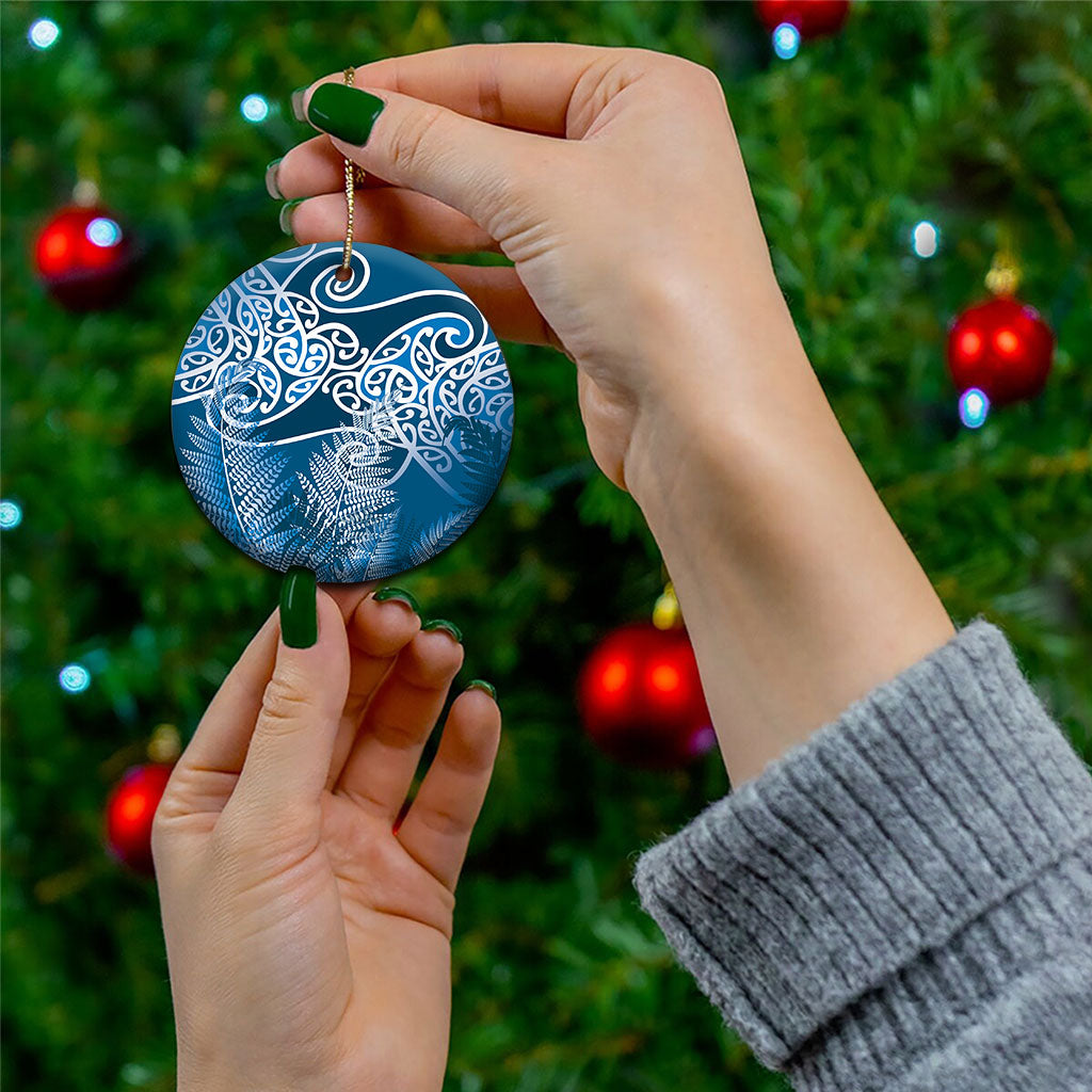 Aotearoa Maori Koru Curves Ceramic Ornament Silver Ferns - Navy Blue LT7 - Polynesian Pride