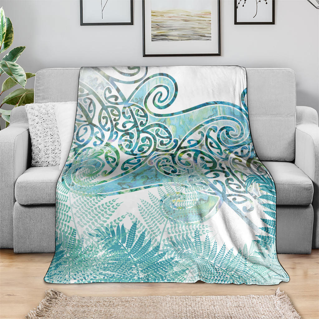 Aotearoa Maori Koru Curves Blanket Mossy Paua Shell