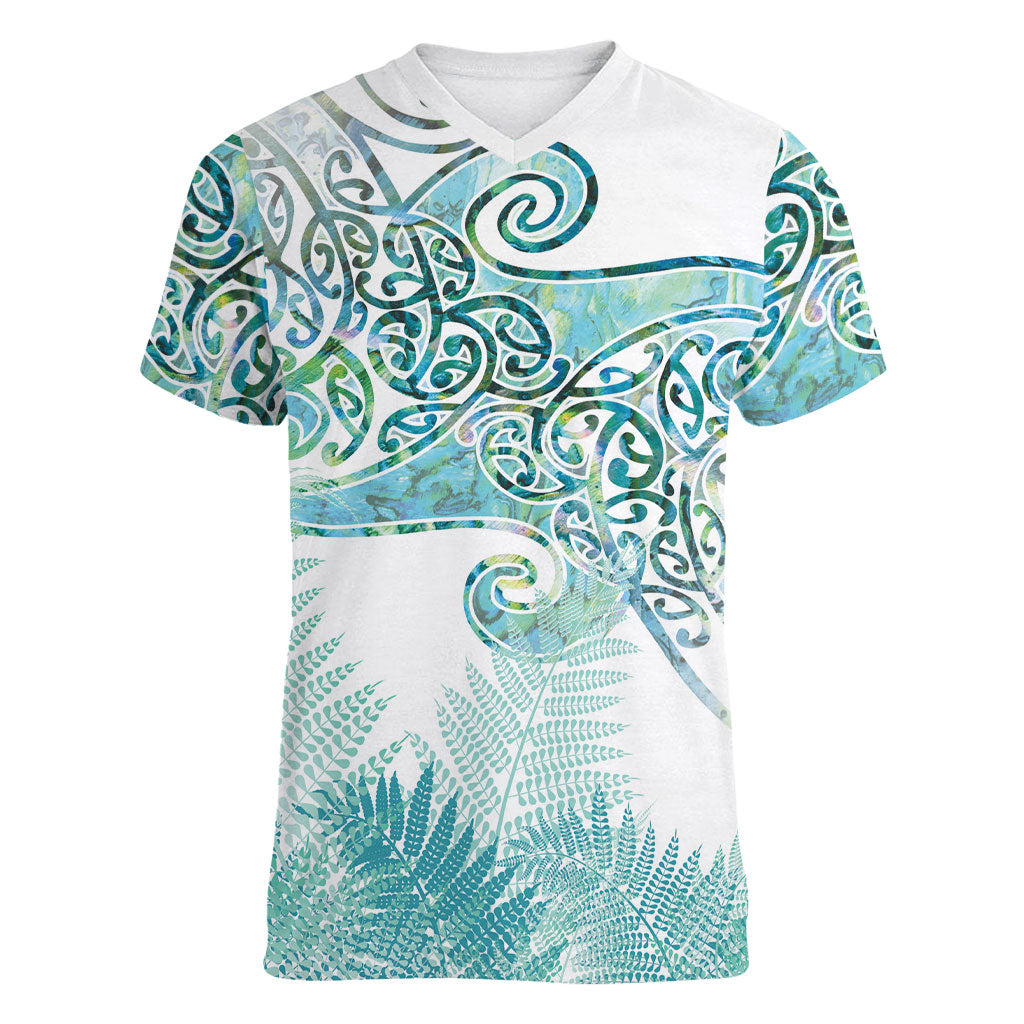 Aotearoa Maori Koru Curves Women V-Neck T-Shirt Mossy Paua Shell LT7 Female Green - Polynesian Pride