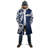 New Zealand Maori Mo Bros Cloak Blue Ribbon With Koru Kowhaiwhai - Polynesian Pride