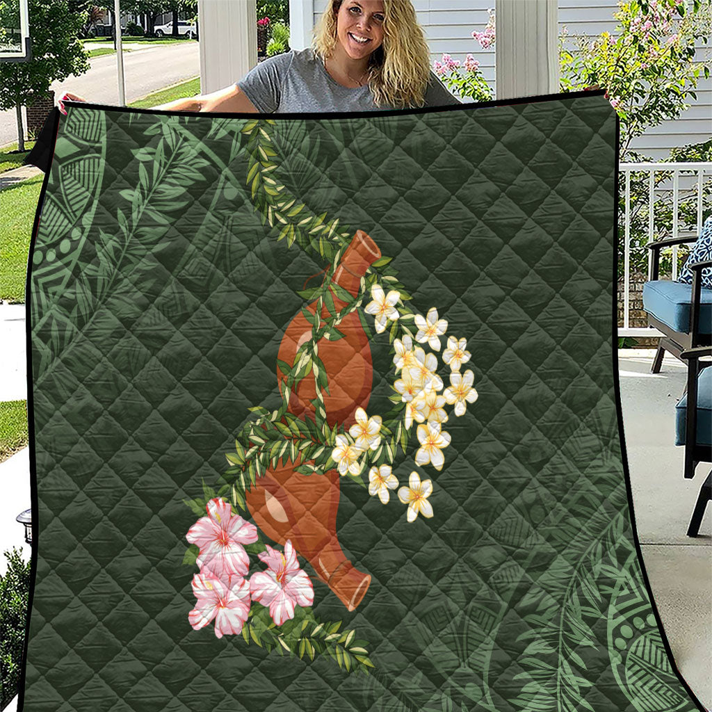 Aloha Hawaii Ipu Gourd Mix Maile Lei Quilt Sage Green