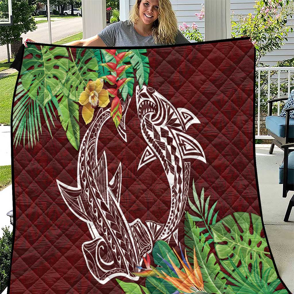 Polynesia Quilt Sharks Duo Tropical Oxblood LT7 Oxblood - Polynesian Pride