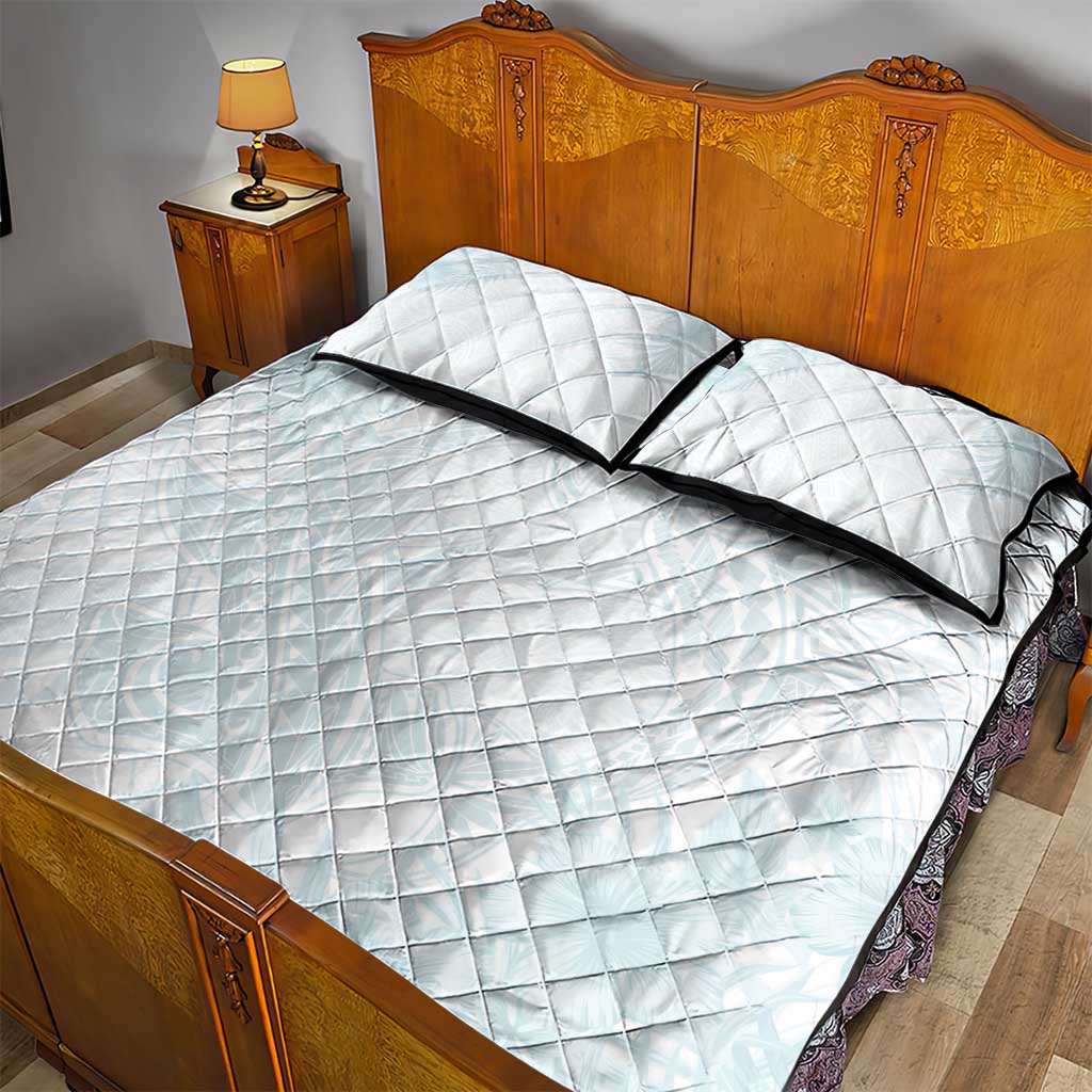 Polynesia Quilt Bed Set Sharks Duo Tropical Off White