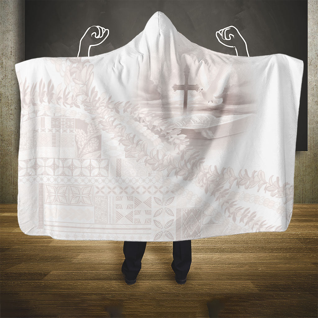 Samoa Lotu Tamaiti White Prayers Hooded Blanket Floral Mamanu Siapo LT7 - Polynesian Pride