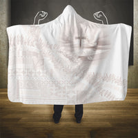 Samoa Lotu Tamaiti White Prayers Hooded Blanket Floral Mamanu Siapo LT7 - Polynesian Pride