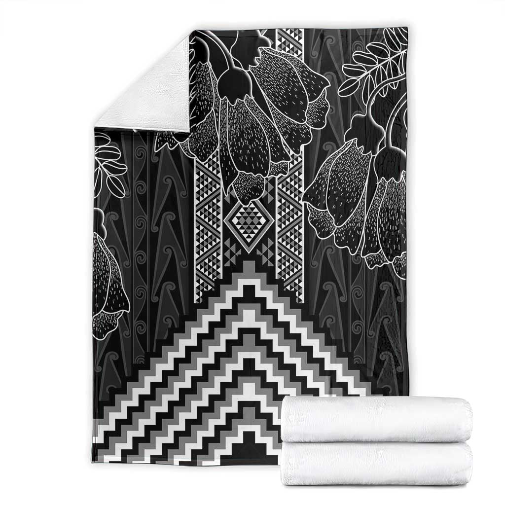 Aotearoa Taniko Pattern Blanket Poutama Mix Kowhai Flowers