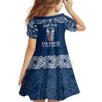Personalised Kia Kaha Te Reo Maori Kid Short Sleeve Dress Hei Tiki Mix Koru - Navy Blue LT7 - Polynesian Pride