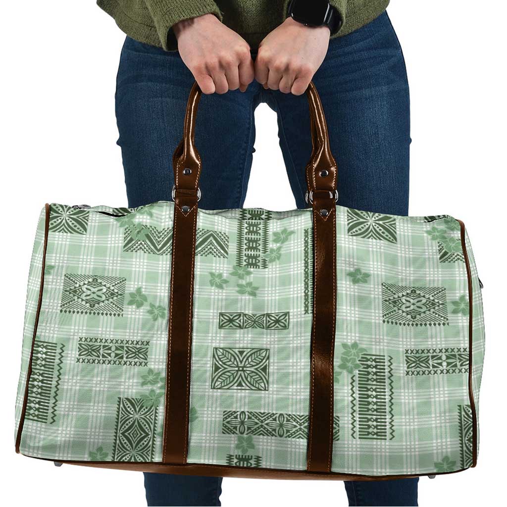 Hawaiian Quilt Tapa On Pastel Mint Palaka Motifs Travel Bag LT7 Mint - Polynesian Pride