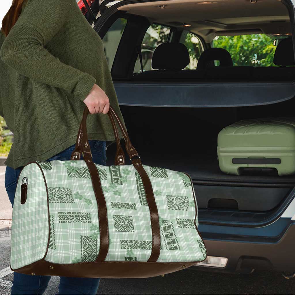 Hawaiian Quilt Tapa On Pastel Mint Palaka Motifs Travel Bag LT7 - Polynesian Pride