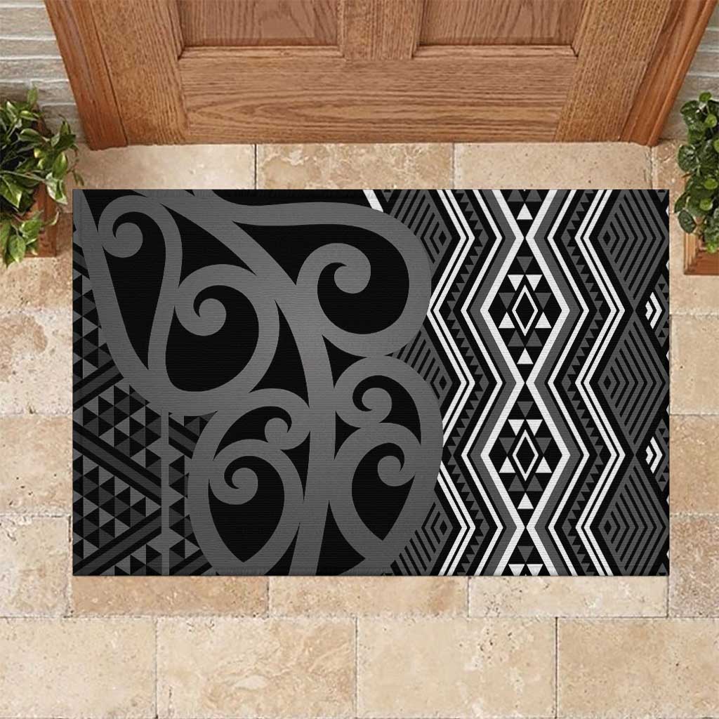 Maori Taniko Patterns Rubber Doormat Black Patiki Motifs Mix Whakairo Ngaru LT7 Black - Polynesian Pride