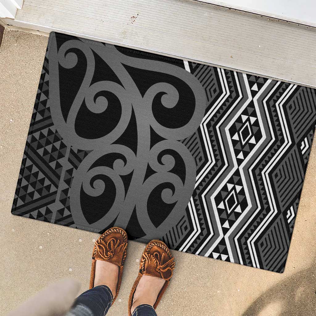 Maori Taniko Patterns Rubber Doormat Black Patiki Motifs Mix Whakairo Ngaru LT7 - Polynesian Pride
