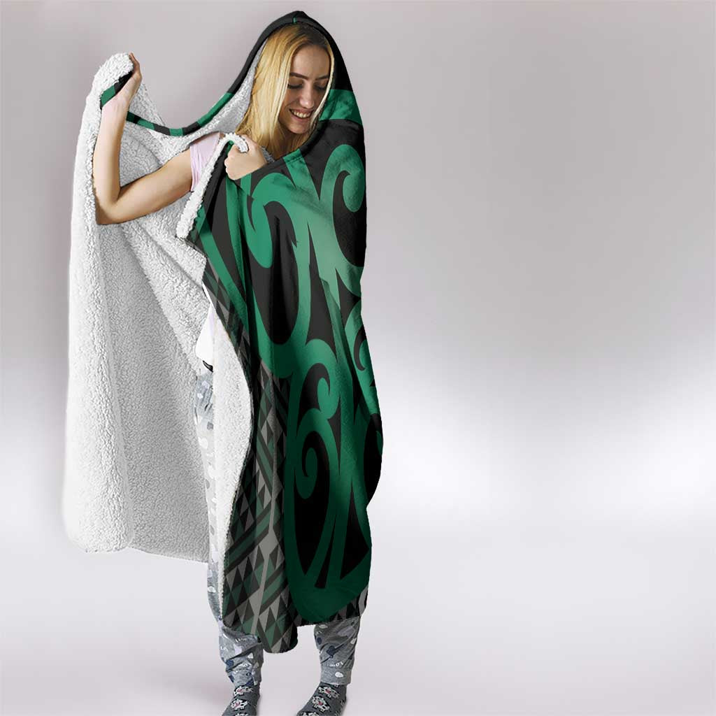 Maori Taniko Patterns Hooded Blanket Pounamu Patiki Motifs Mix Whakairo Ngaru