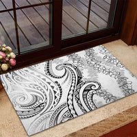 Polynesia Plumeria Lei Rubber Doormat White Curves Motif