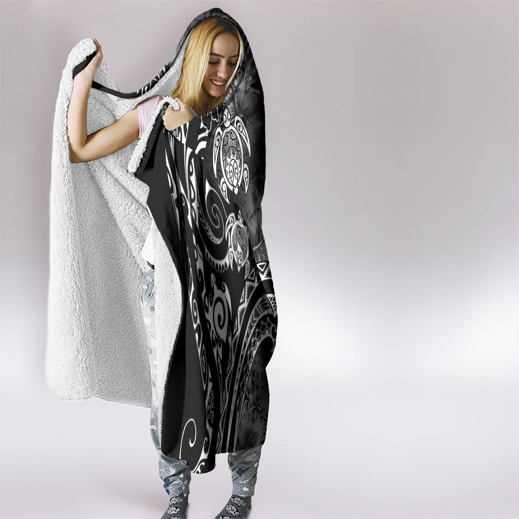 Aloha Hawaii Turtles Floral Hooded Blanket Obsidian Glaze