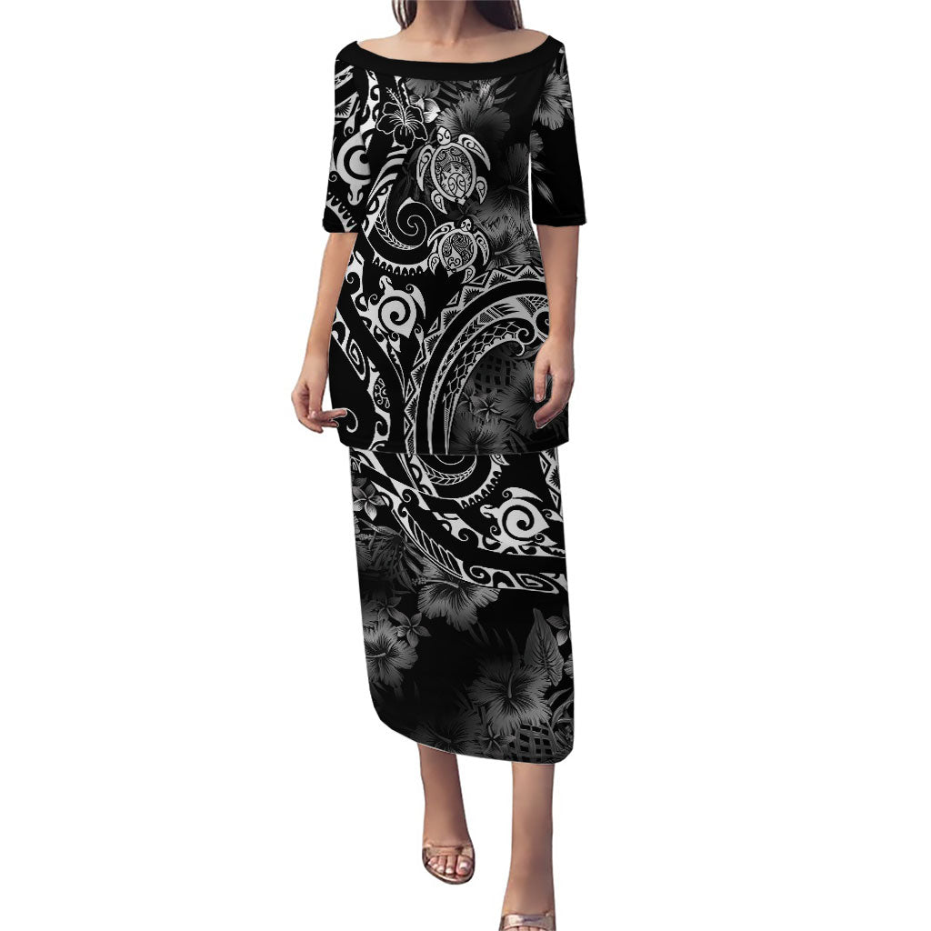 Aloha Hawaii Turtles Floral Puletasi Obsidian Glaze LT7 Long Dress Black - Polynesian Pride