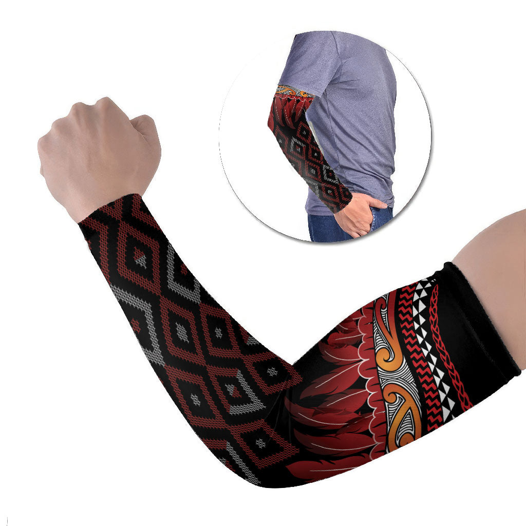 Aotearoa Maori Ngapuhi Iwi Arm Sleeves Korowai Tukutuku Kaokao Motifs LT7 Set of 2 Black - Polynesian Pride
