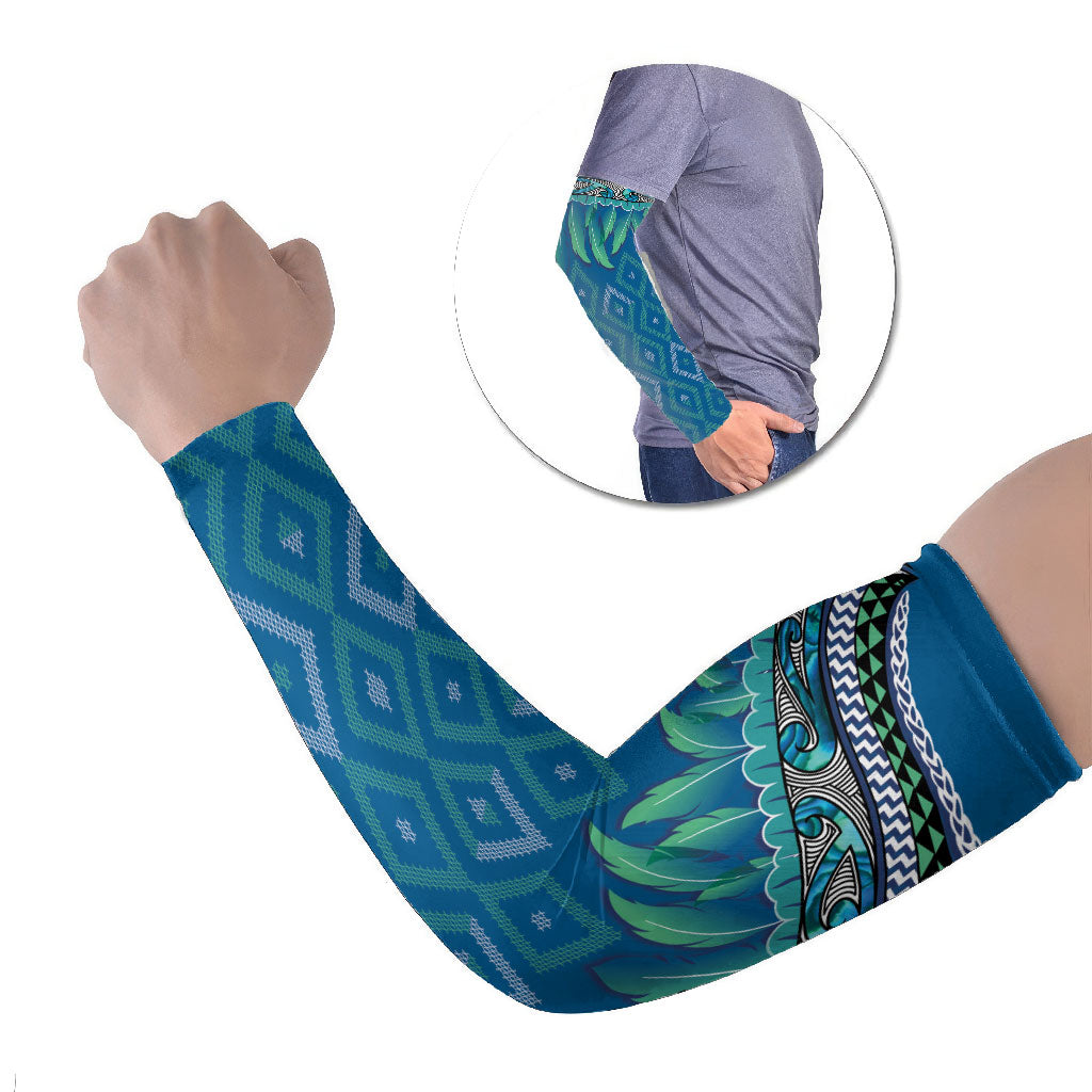 Aotearoa Maori Ngati Kahungunu Iwi Paua Blue Arm Sleeves Korowai Tukutuku Kaokao Motifs LT7 Set of 2 Green Blue - Polynesian Pride