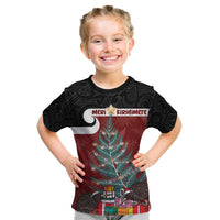 Personalised New Zealand Maori Christmas Kid T Shirt Xmas Fern Mix Kowhawhai LT7 Black - Polynesian Pride