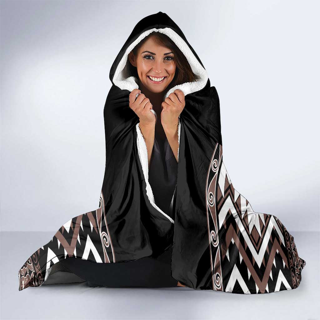 Personalised Taniko Motifs Aotearoa Hooded Blanket Waitangi Kowhaiwhai Kiwi - Mocha