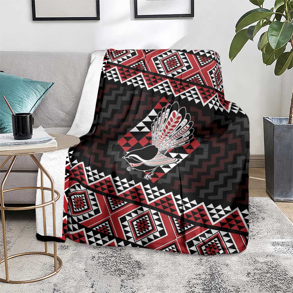 Taniko Aotearoa Blanket Poutama Mix Piwakawaka