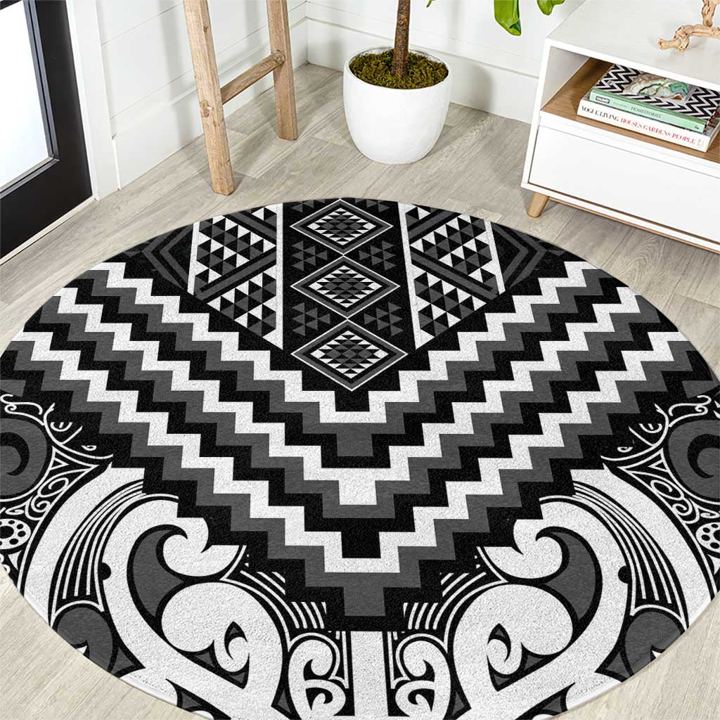 Maori Tukutuku Taniko Motifs Round Carpet Black Poutama Mix Kowhaiwhai