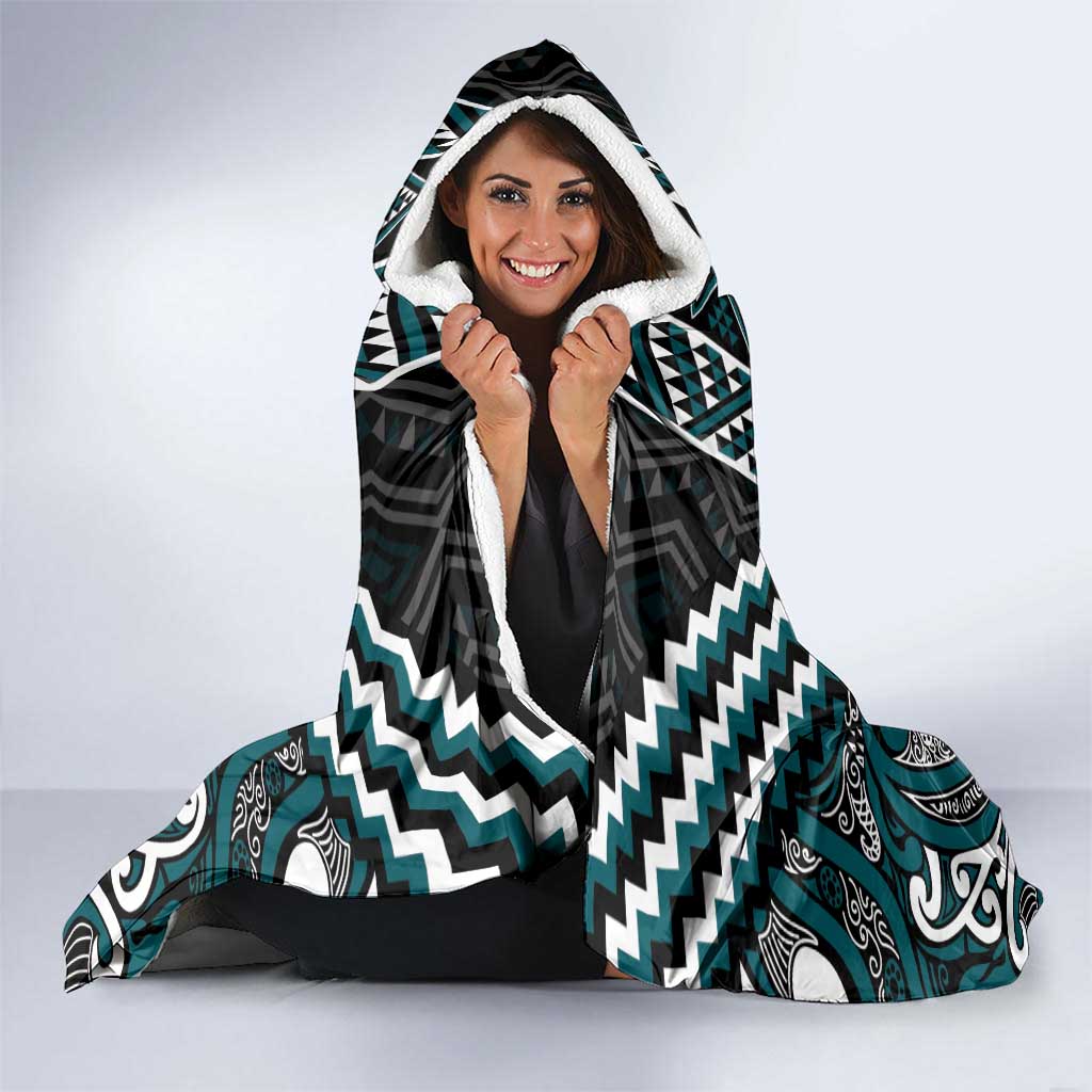 Maori Tukutuku Taniko Motifs Hooded Blanket Teal Poutama Mix Kowhaiwhai