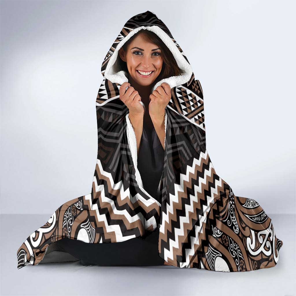 Maori Tukutuku Taniko Motifs Hooded Blanket Brown Poutama Mix Kowhaiwhai