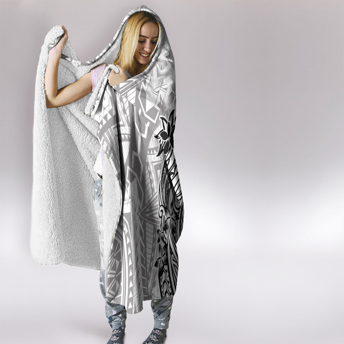 Polynesian Women's Day Hooded Blanket Plumeria Passion - White LT7 - Polynesian Pride