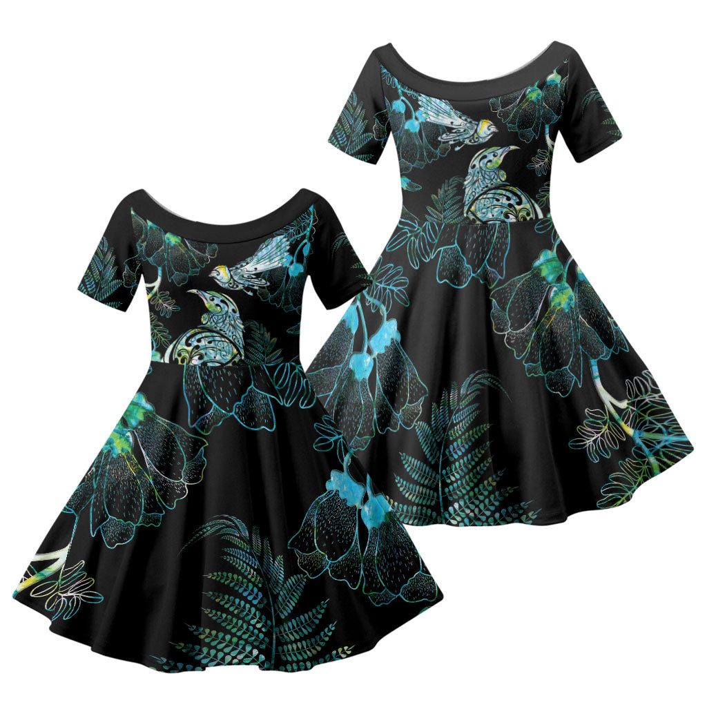Aotearoa Maori Mahuru Family Matching Summer Maxi Dress and Hawaiian Shirt Spring Time - Paua Shell Green LT7 Daughter's Dress Black - Polynesian Pride