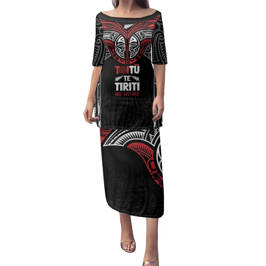 Aotearoa Maori Personalized Family Matching Puletasi and Hawaiian Shirt Toitu Te Tiriti Ake! Ake! Ake! LT7 Mom's Dress Black - Polynesian Pride