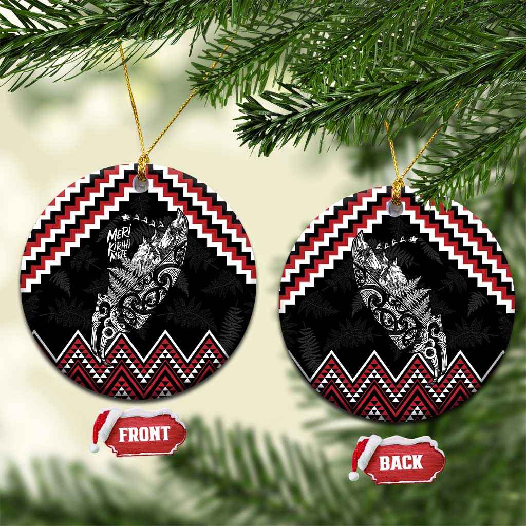 New Zealand Christmas Taniko Poutama Ceramic Ornament Mountainscape Maori Fern LT7 Circle Black - Polynesian Pride