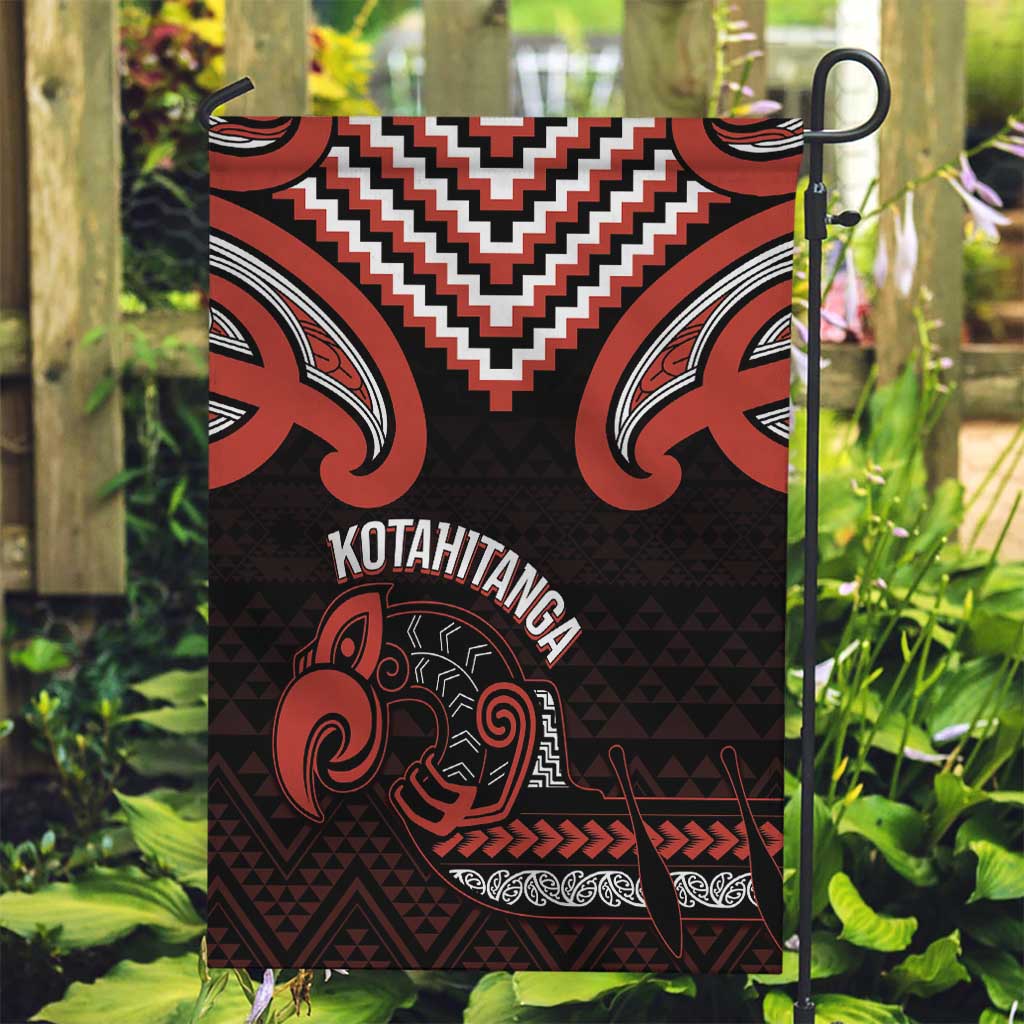Maori Waitangi Garden Flag Kotahitanga Poutama Mix Whakairo LT7 Garden Flag Black - Polynesian Pride