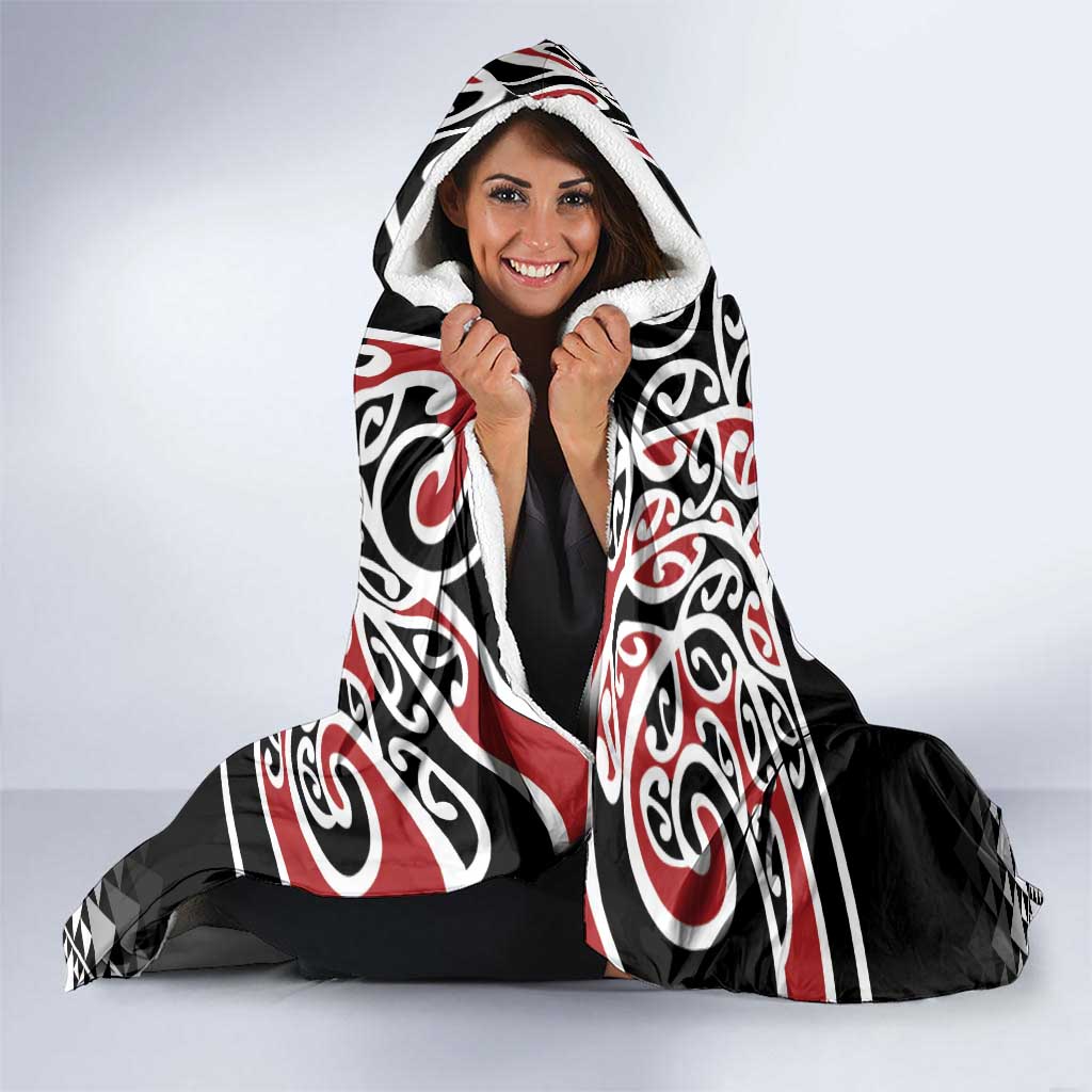 Kia Kaha Te Reo Maori Hooded Blanket 50 Years Mo Ake Tonu Te Reo - Polynesian Pride