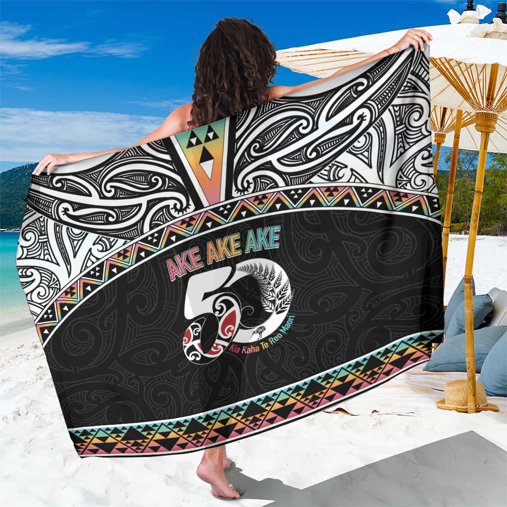 50 Years Kia Kaha Te Reo Maori Sarong Ake Ake Ake! LT7 One Size 44 x 66 inches White - Polynesian Pride