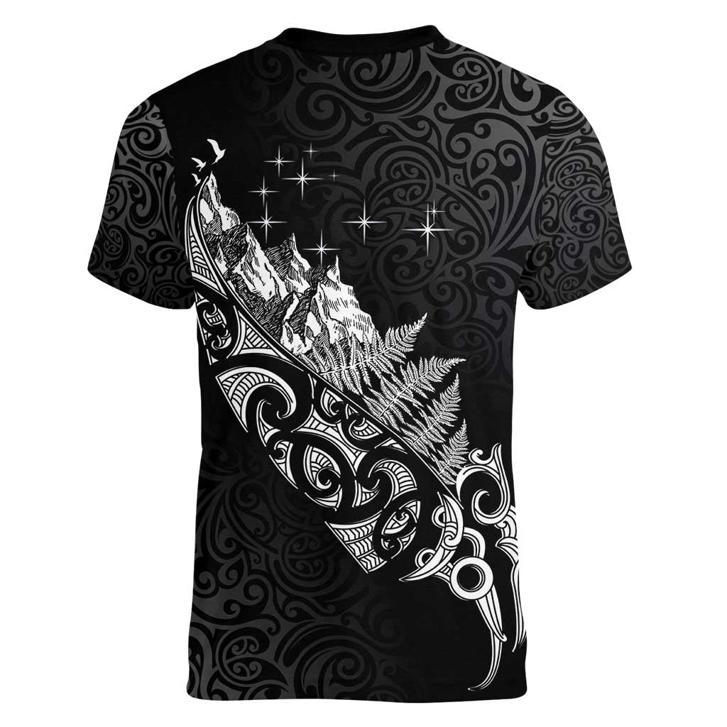 Maori Matariki Women V-Neck T-Shirt Landscape Styled Fern - Monochrome