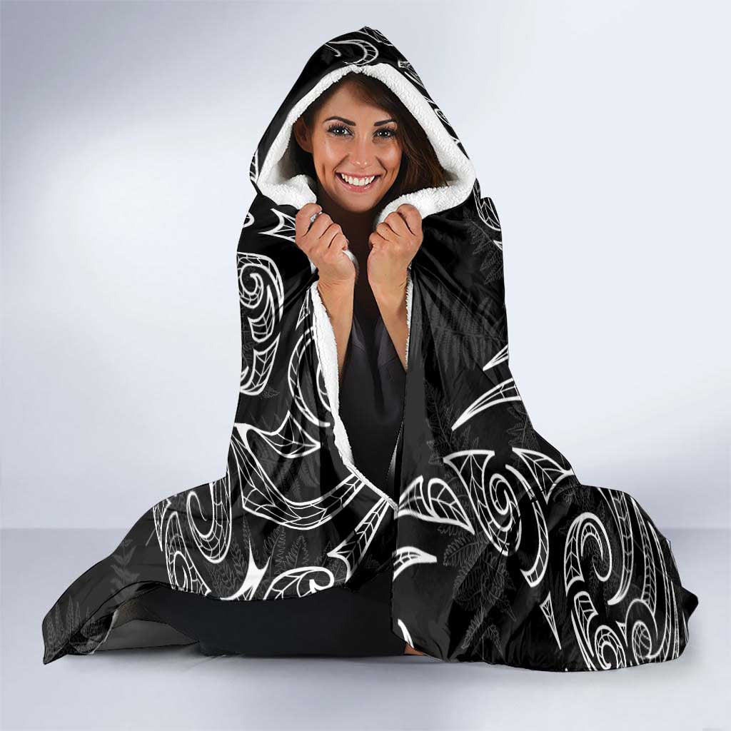 Kia Hara Te reo Maori Hooded Blanket Manaia Moko Pattern