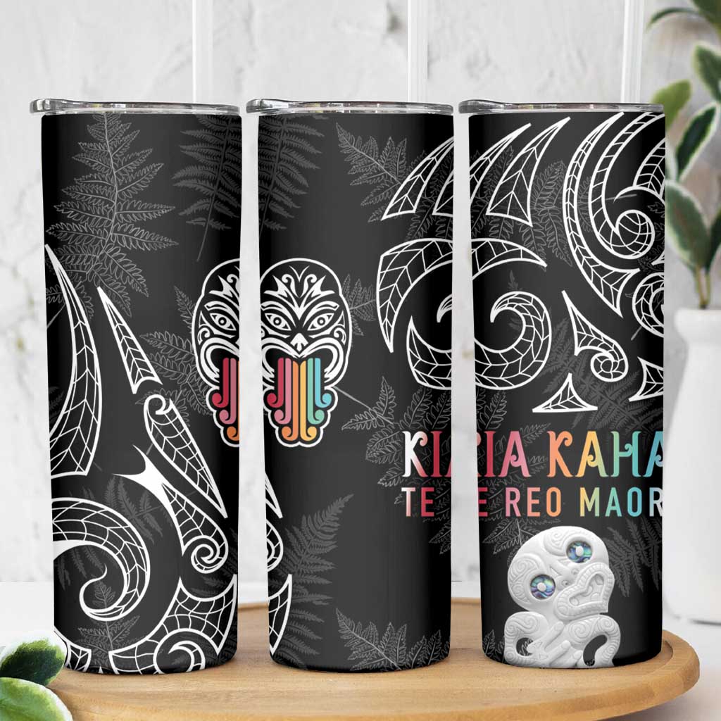 Kia Hara Te reo Maori Skinny Tumbler Manaia Moko Pattern