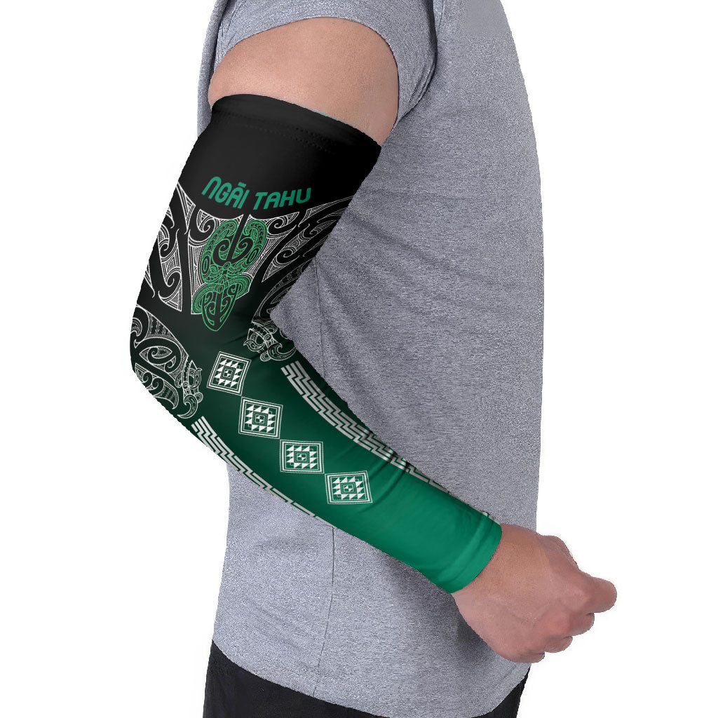 Aotearoa Maori Iwi Heritage Arm Sleeves Ngai Tahu Pounamu Green LT7 - Polynesian Pride