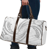 White Sunday Lotu Tamaiti Travel Bag Polynesian Wave Pastel Gray - Polynesian Pride
