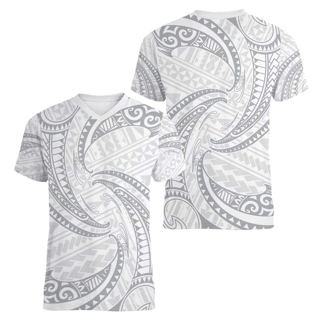 White Sunday Lotu Tamaiti Women V-Neck T-Shirt Polynesian Wave Pastel Gray - Polynesian Pride