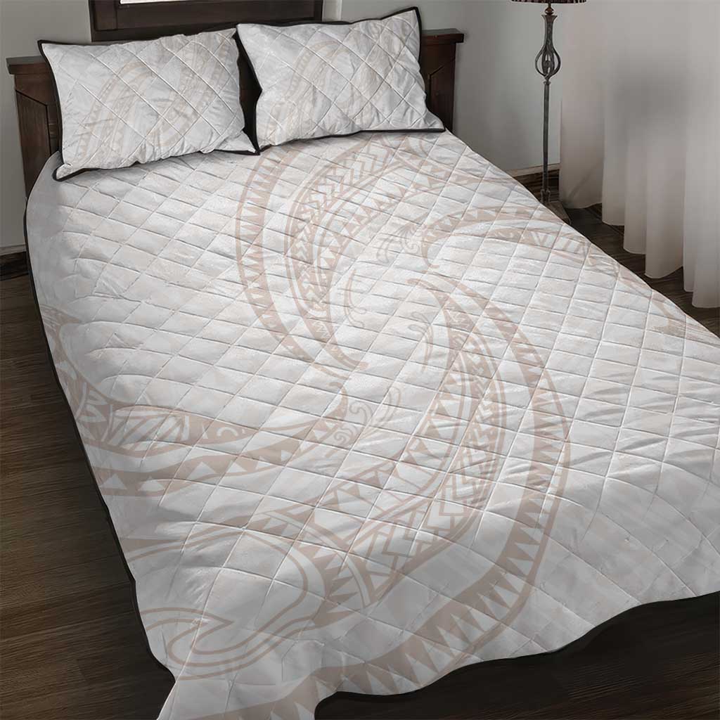 White Sunday Lotu Tamaiti Quilt Bed Set Polynesian Wave Pastel Nude - Polynesian Pride