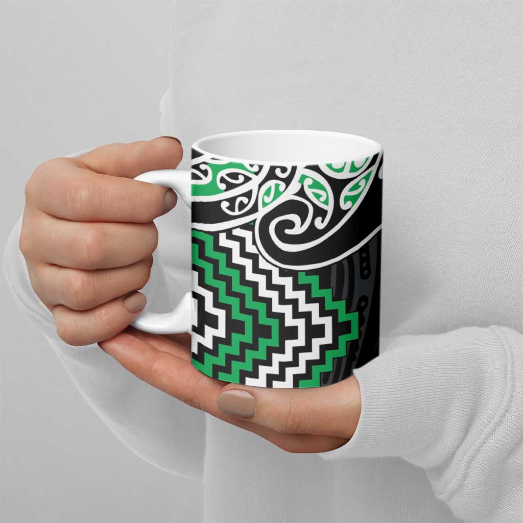 Green Aotearoa Tukutuku Manawa Tapu Ceramic Mug Ta Moko Toi Maori - Polynesian Pride