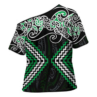 Green Aotearoa Tukutuku Manawa Tapu Cross Shoulder Shirt Ta Moko Toi Maori - Polynesian Pride
